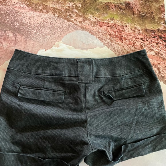 Blue Jean shorts - Picture 2 of 2